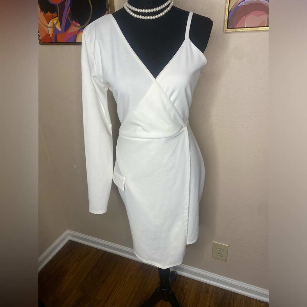 White Boohoo Asymmetrical Dress.  Size 10